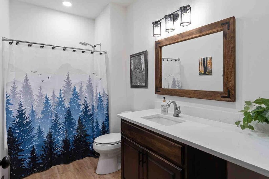 Luxe Mt. Rainier Lodge W/ Hot Tub-Ac-Game Room Ashford Bagian luar foto