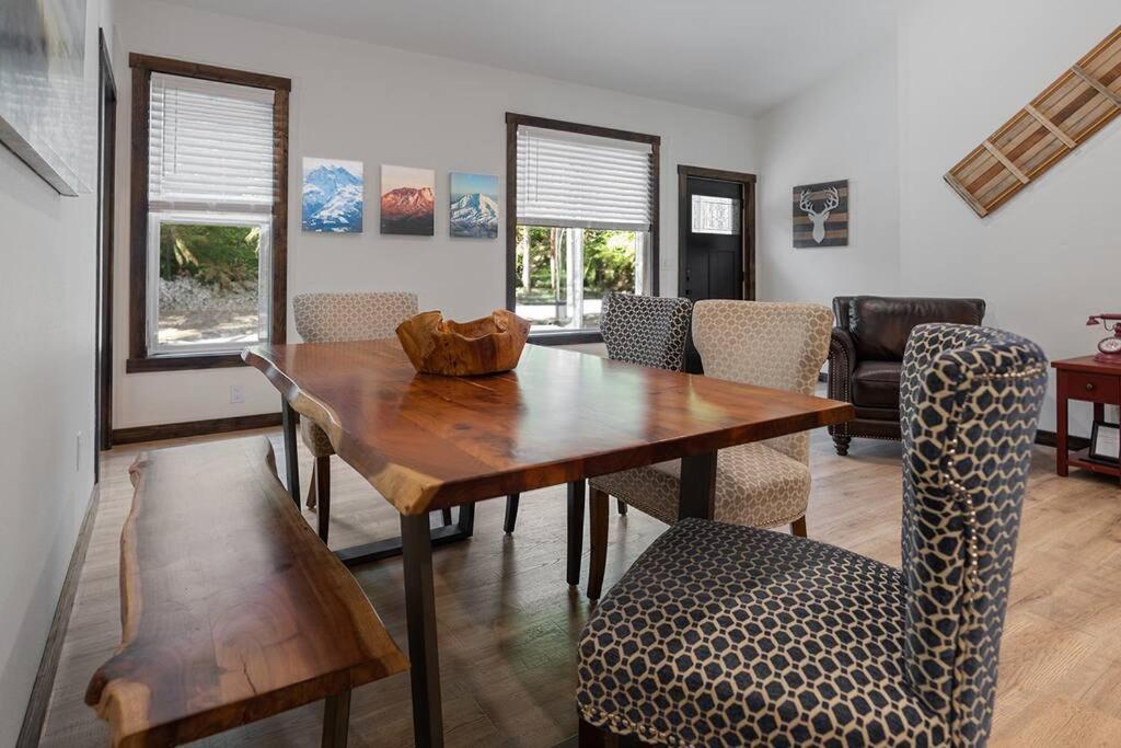 Luxe Mt. Rainier Lodge W/ Hot Tub-Ac-Game Room Ashford Bagian luar foto
