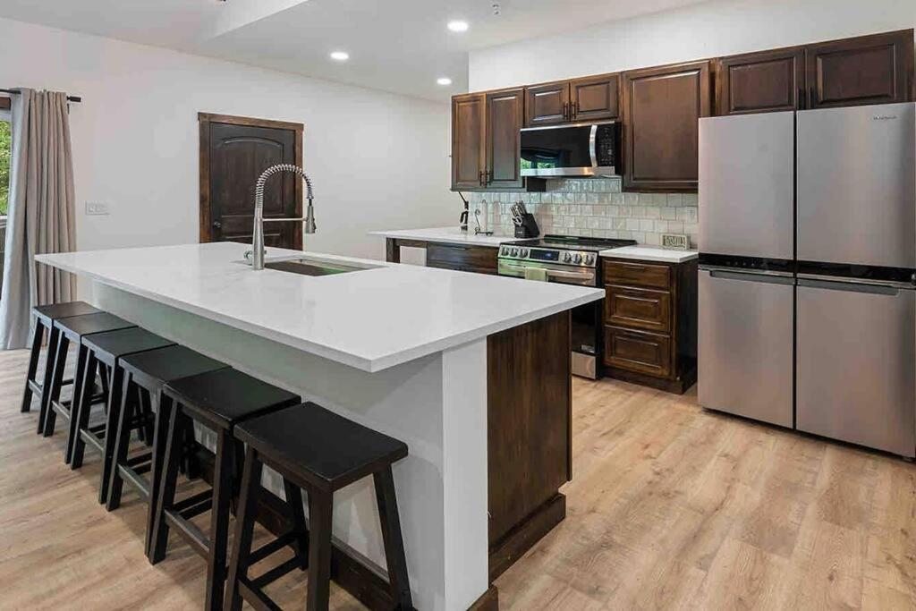 Luxe Mt. Rainier Lodge W/ Hot Tub-Ac-Game Room Ashford Bagian luar foto